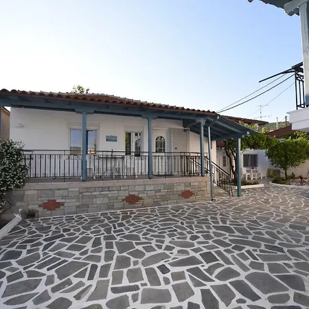 Stamos House - Ormulia Halkidiki Ormília